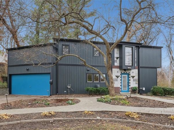 7368 Ahern Avenue, University City, MO 63130