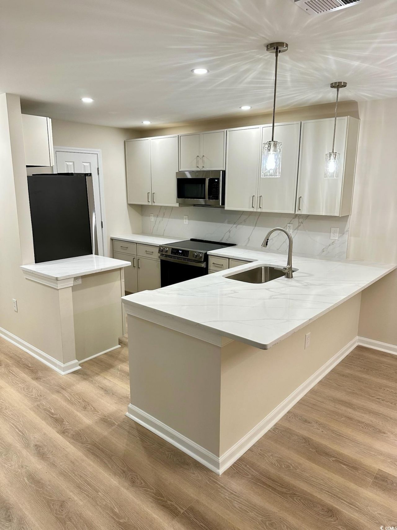 9 Pistachio Loop Photo 4