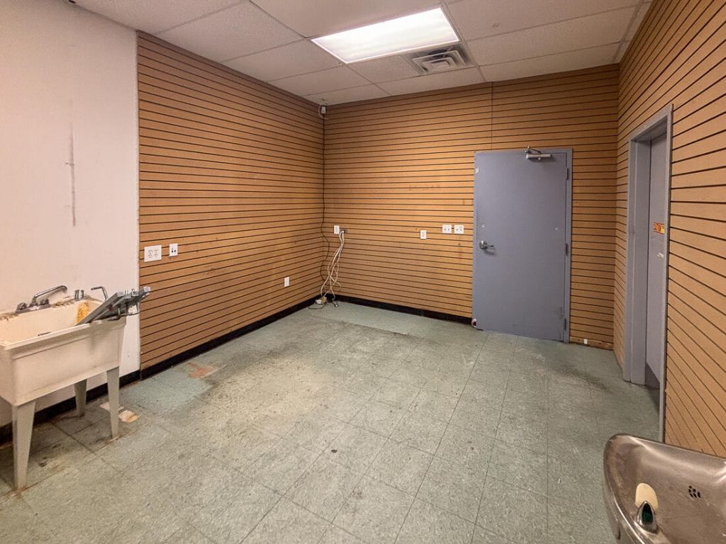 505 N Highway 52 Photo 15