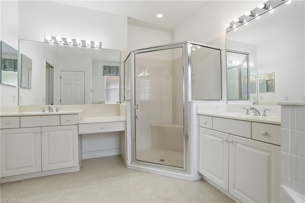 10537 Bella Vista Dr, Fort Myers, FL 33913 Photo