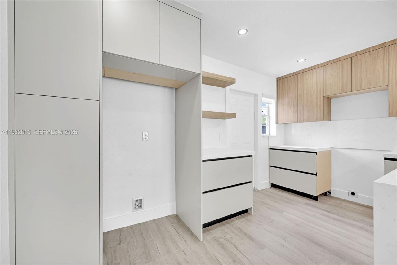 12621 NW 22nd Ct, Miami, FL 33167 Photo