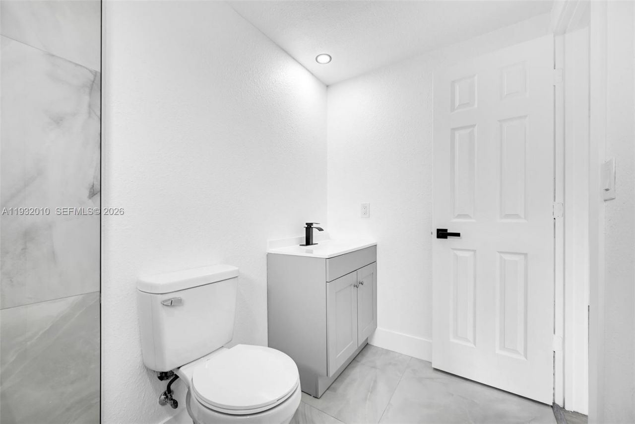 12621 NW 22nd Ct, Miami, FL 33167 Photo