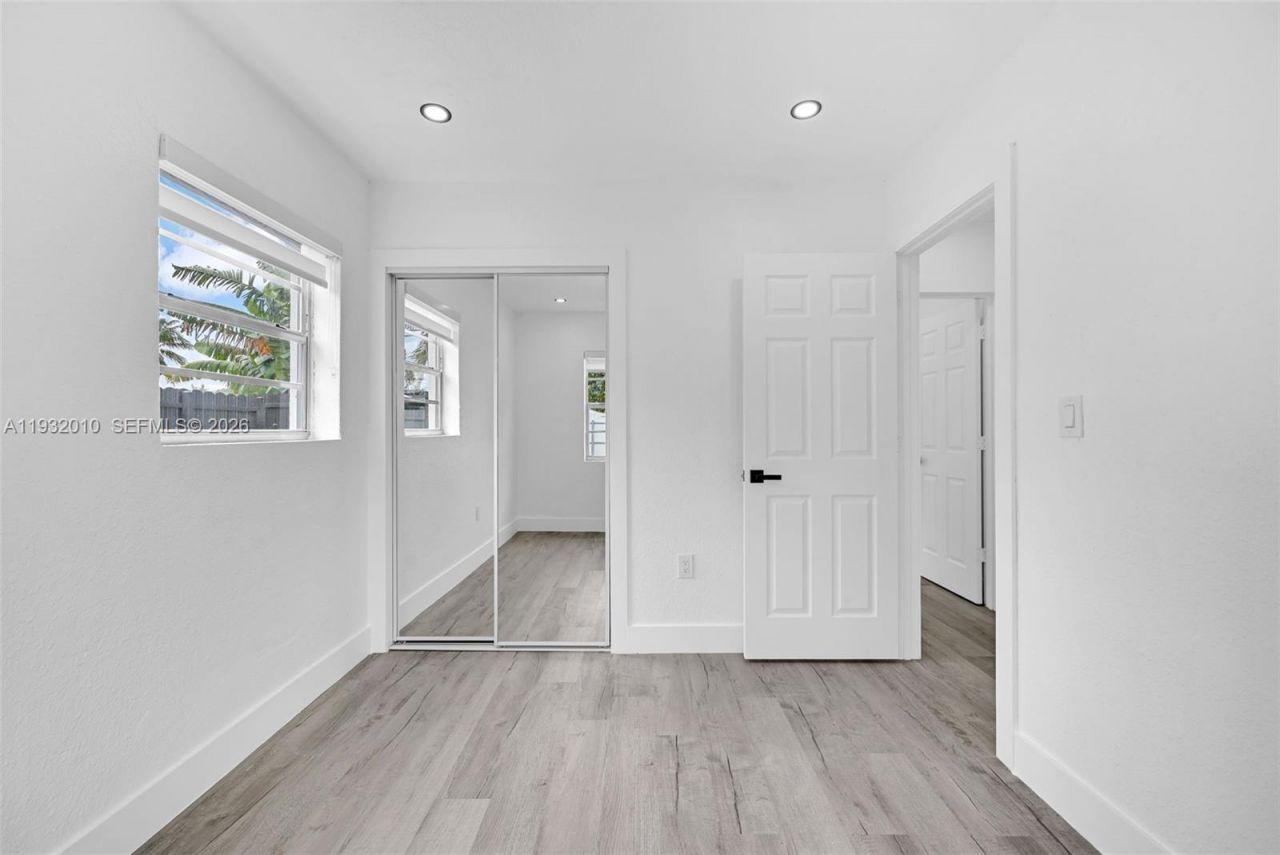 12621 NW 22nd Ct, Miami, FL 33167 Photo