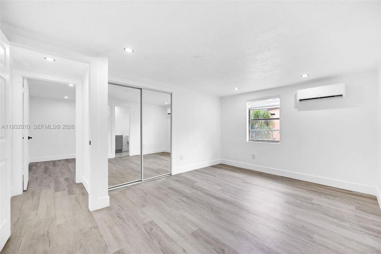 12621 NW 22nd Ct, Miami, FL 33167 Photo