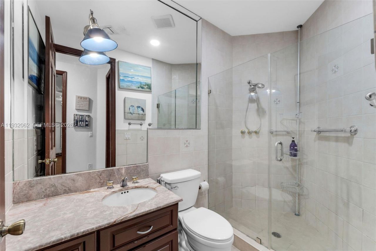 11825 S Mitchell Manor Cir, Pinecrest, FL 33156 Photo