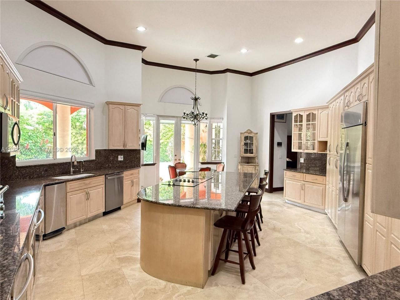 11825 S Mitchell Manor Cir, Pinecrest, FL 33156 Photo