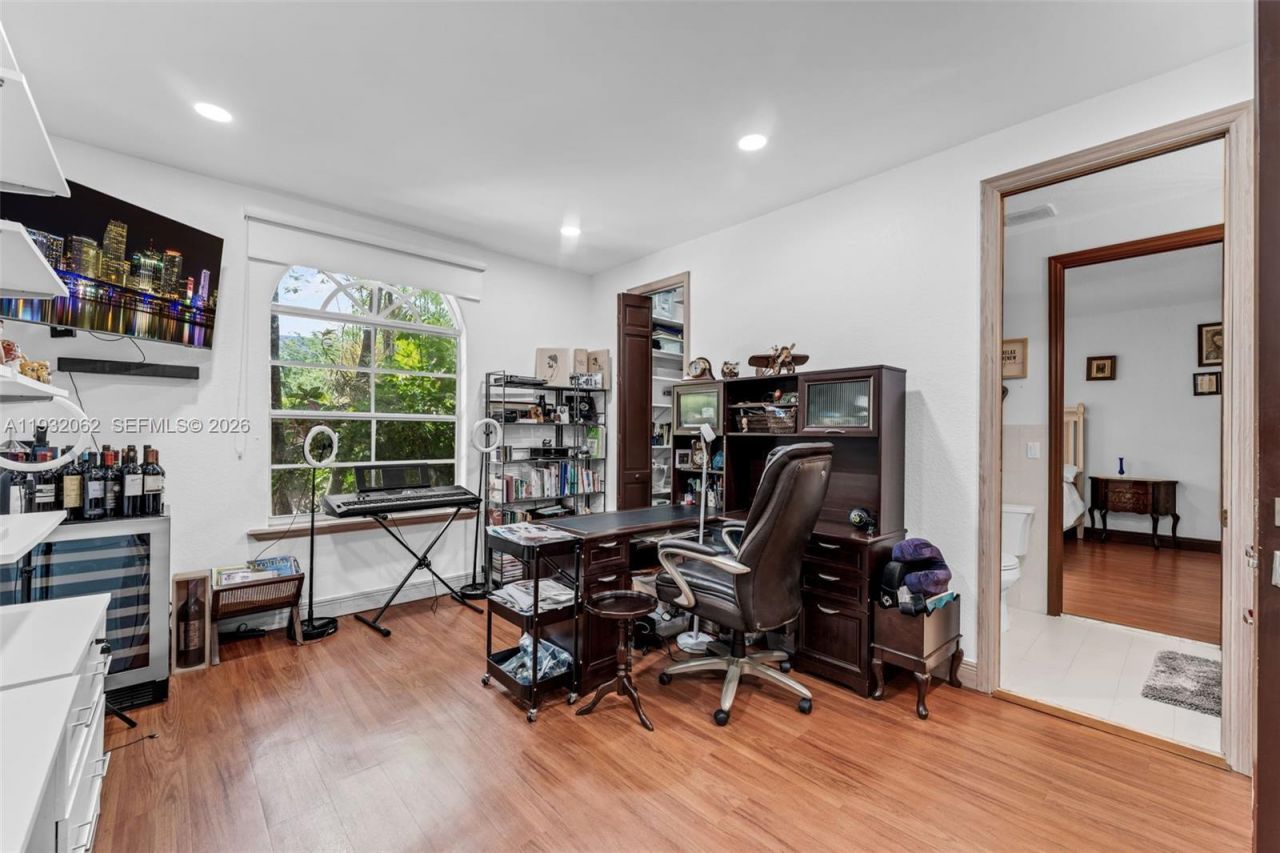 11825 S Mitchell Manor Cir, Pinecrest, FL 33156 Photo