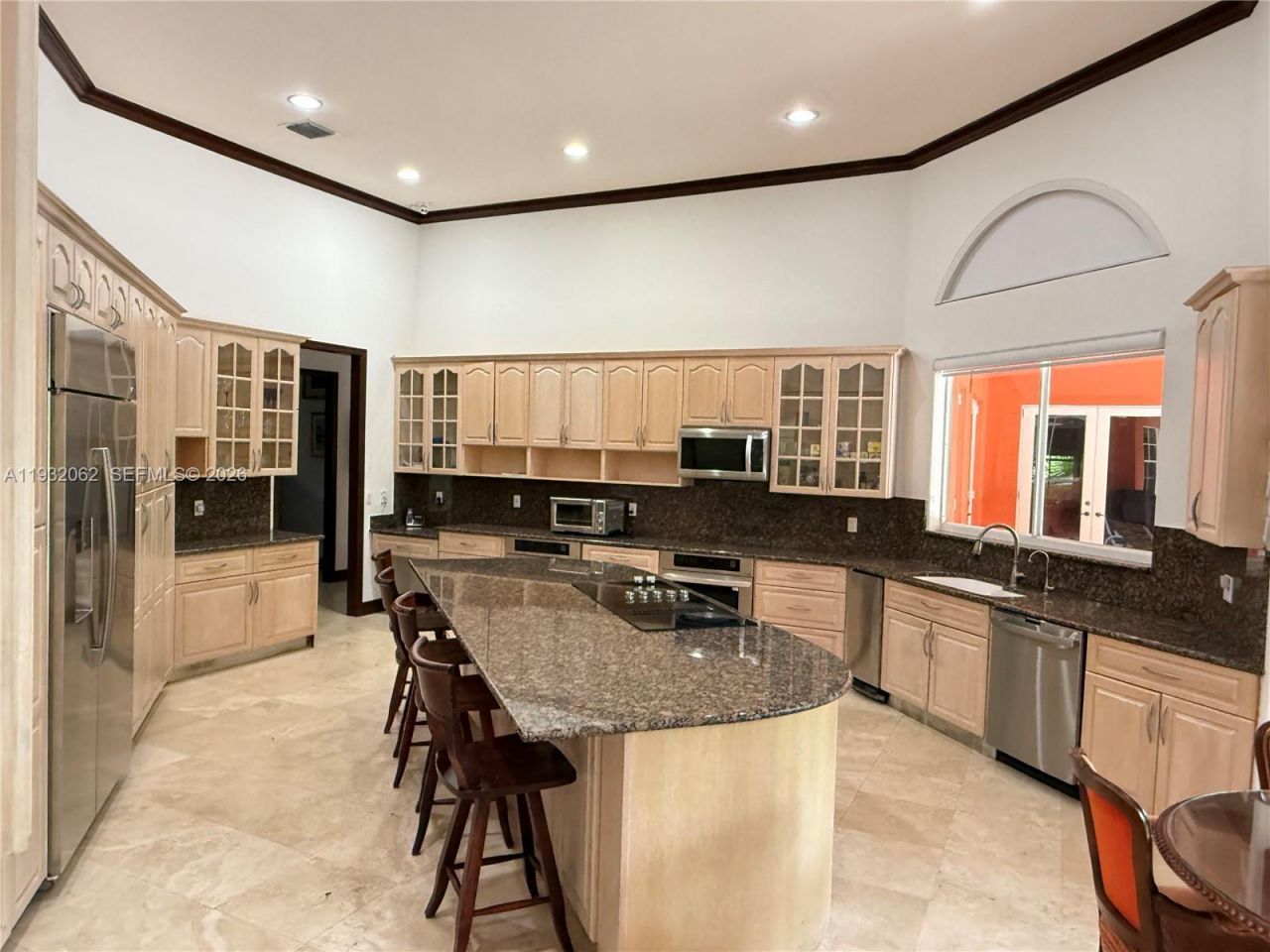 11825 S Mitchell Manor Cir, Pinecrest, FL 33156 Photo