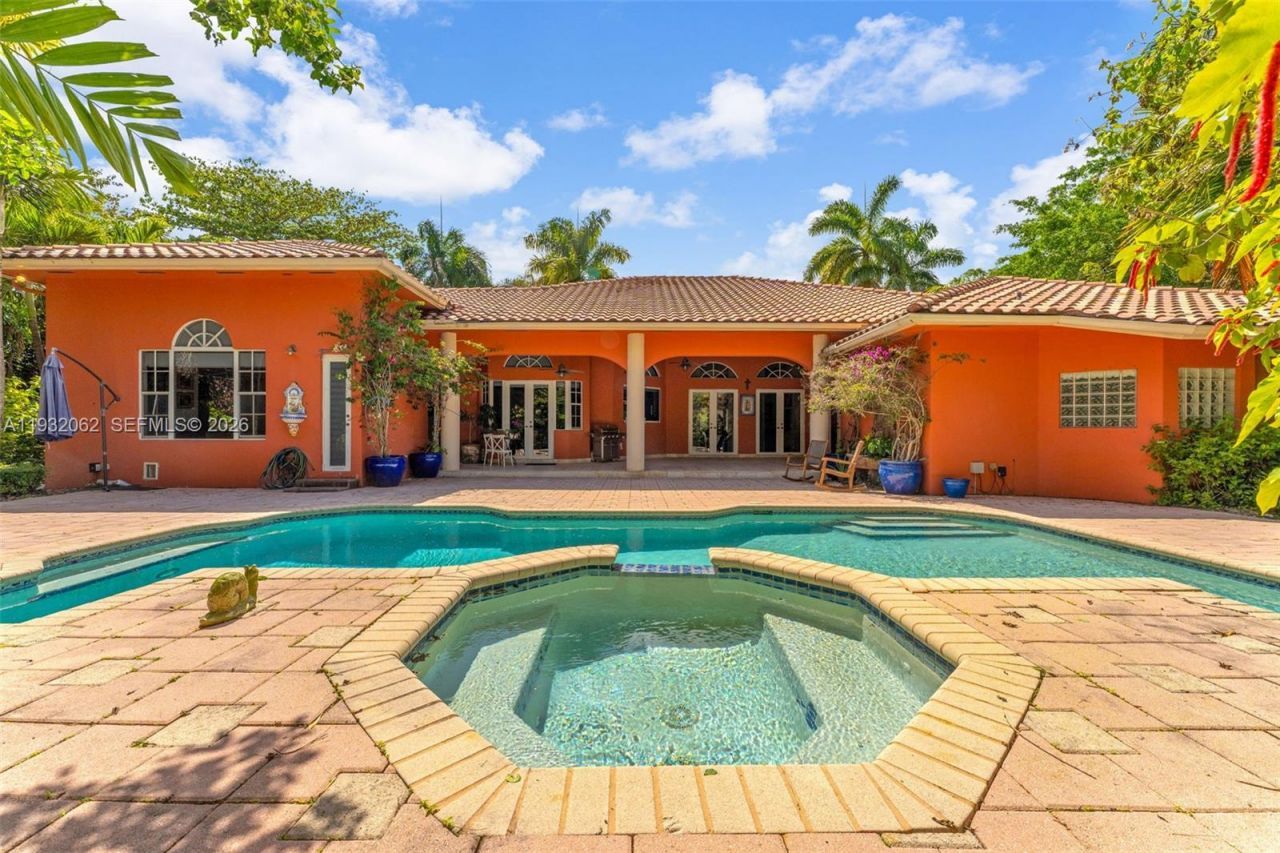 11825 S Mitchell Manor Cir, Pinecrest, FL 33156 Photo