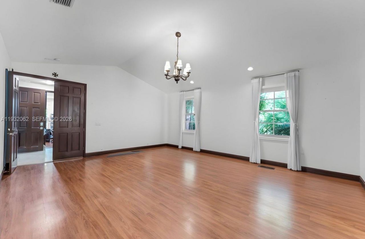 11825 S Mitchell Manor Cir, Pinecrest, FL 33156 Photo