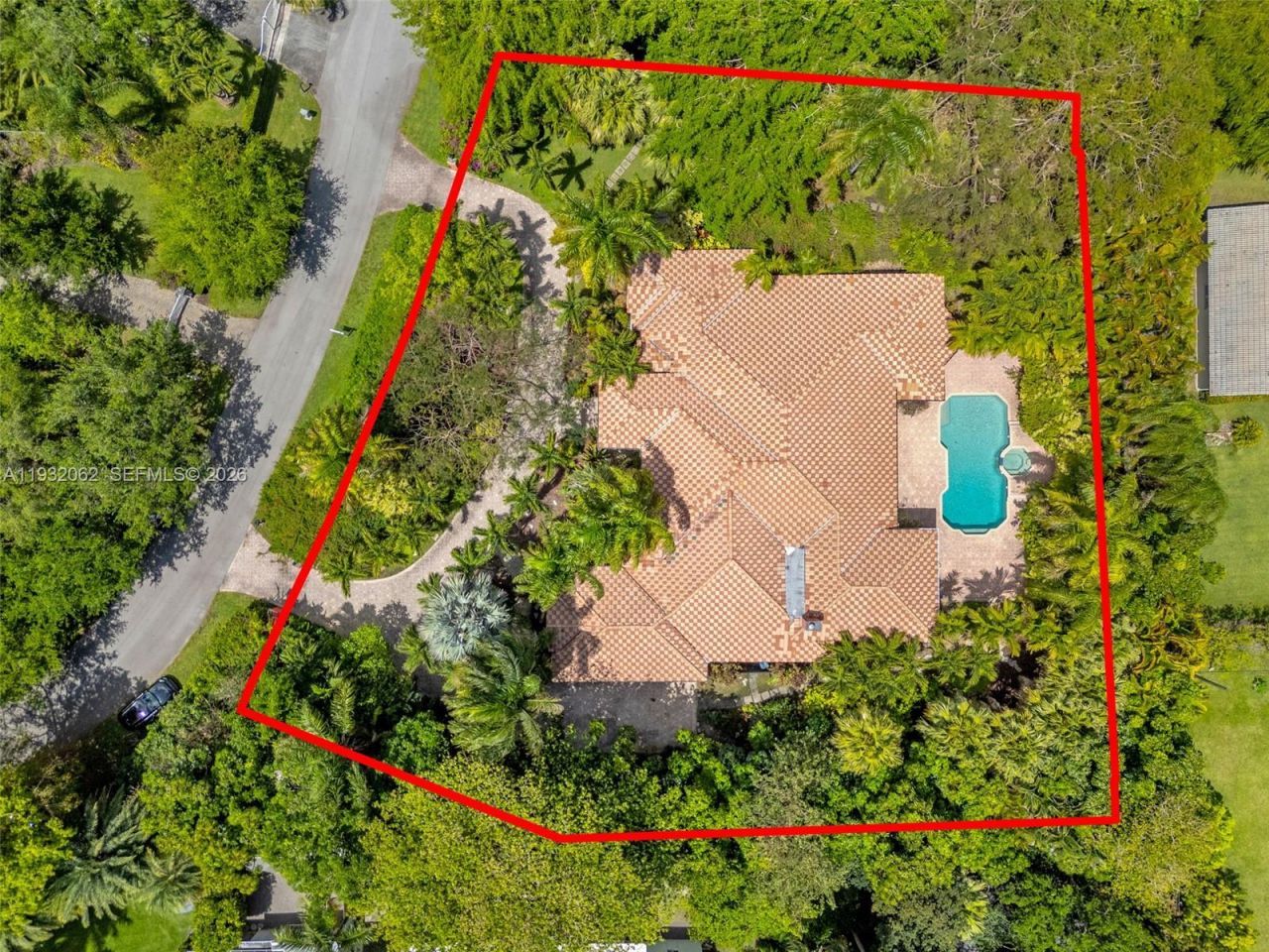 11825 S Mitchell Manor Cir, Pinecrest, FL 33156 Photo