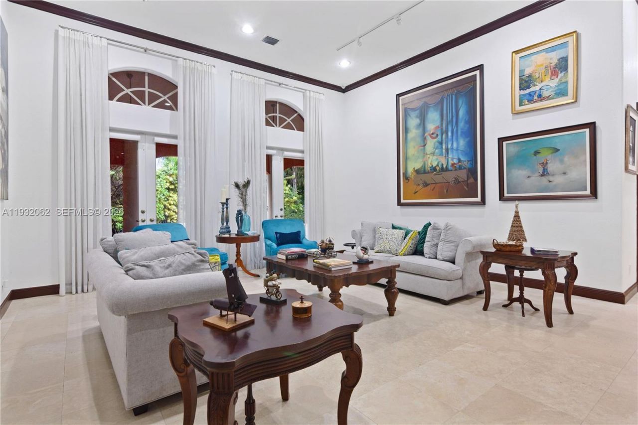 11825 S Mitchell Manor Cir, Pinecrest, FL 33156 Photo