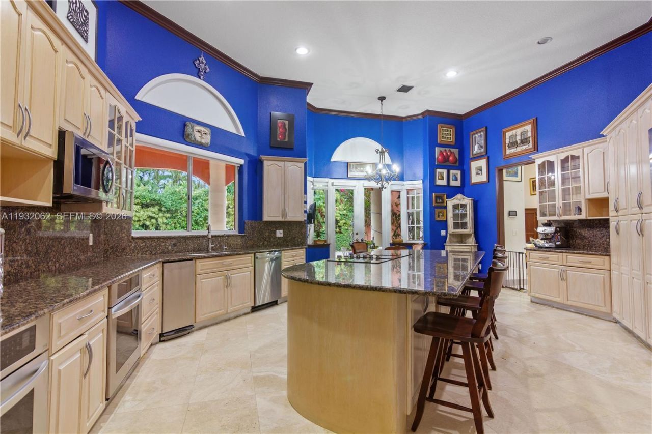 11825 S Mitchell Manor Cir, Pinecrest, FL 33156 Photo