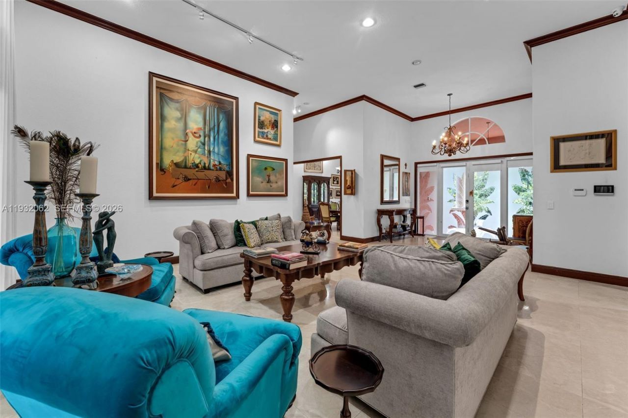 11825 S Mitchell Manor Cir, Pinecrest, FL 33156 Photo