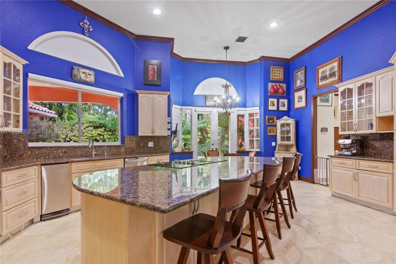 11825 S Mitchell Manor Cir, Pinecrest, FL 33156 Photo