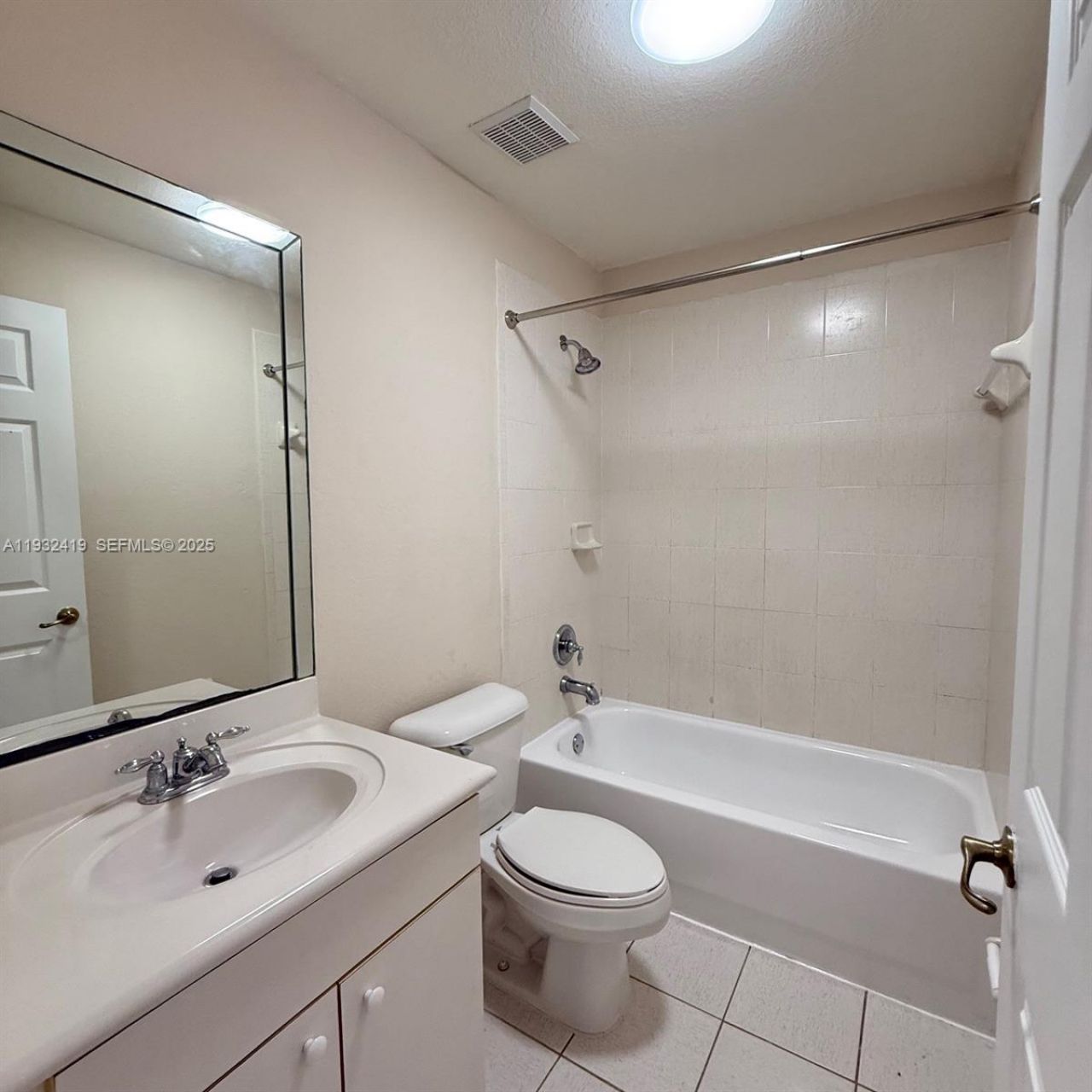 16660 SW 83rd Ln , Unit 16660, Miami, FL 33193 Photo