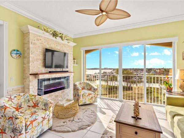 33 Harbour Isle Drive W, Unit 306, Fort Pierce, FL 34949