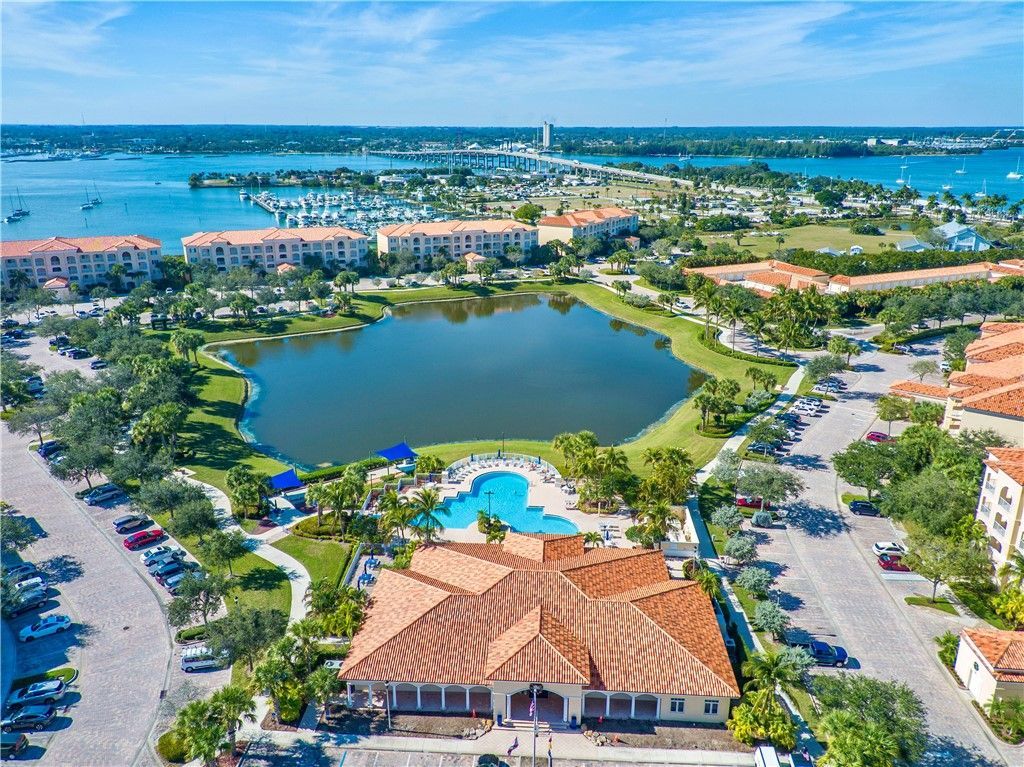 33 Harbour Isle Drive W, Unit 306, Fort Pierce, FL 34949 Photo