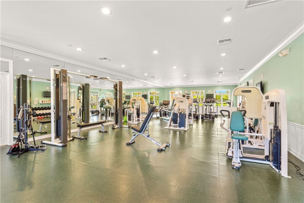 33 Harbour Isle Drive W, Unit 306, Fort Pierce, FL 34949 Photo