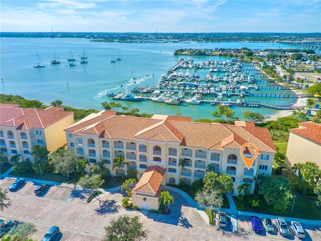 33 Harbour Isle Drive W, Unit 306, Fort Pierce, FL 34949 Photo