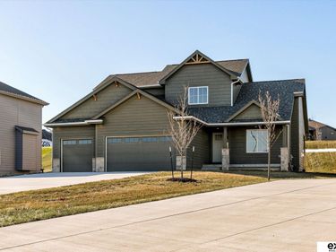 10202 S 184th Street, Omaha, NE 68136
