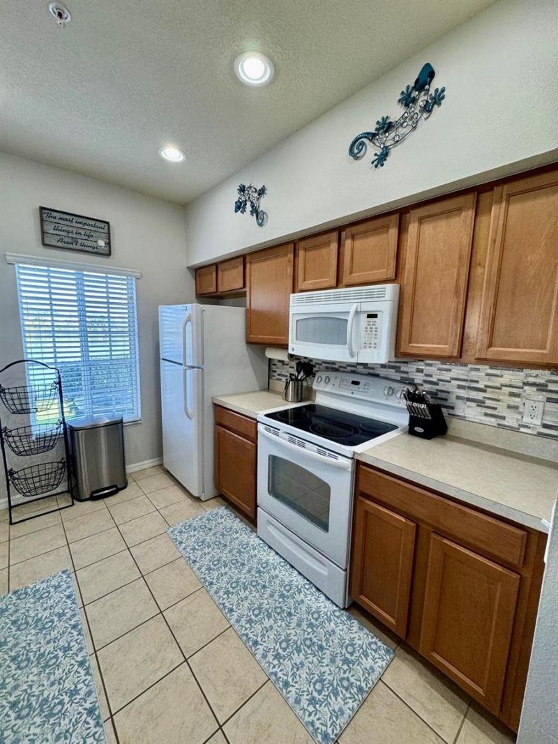 3707 45th Terrace W, Unit 101, Bradenton, FL 34210 Photo