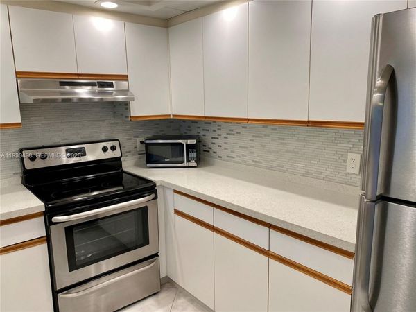 12850 SW 4th Ct, Unit 413I, Pembroke Pines, FL 33027