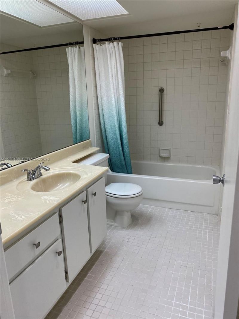 12850 SW 4th Ct, Unit 413I, Pembroke Pines, FL 33027 Photo