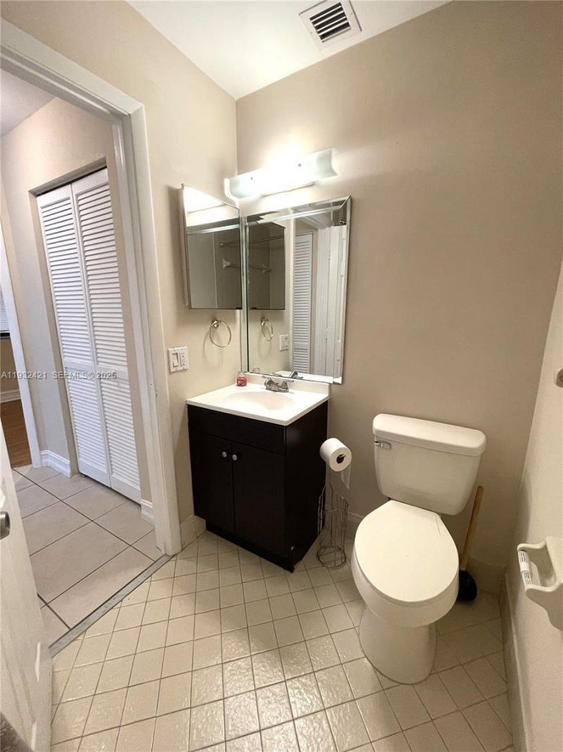 11453 NW 39th Ct, Unit 310-2, Coral Springs, FL 33065 Photo