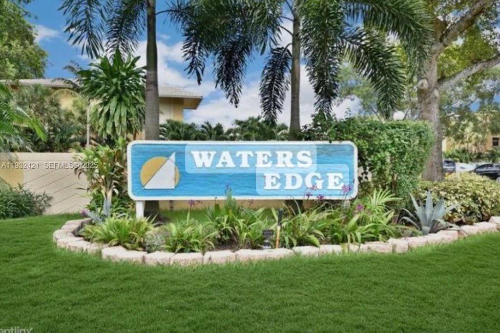 11453 NW 39th Ct, Unit 310-2, Coral Springs, FL 33065 Photo