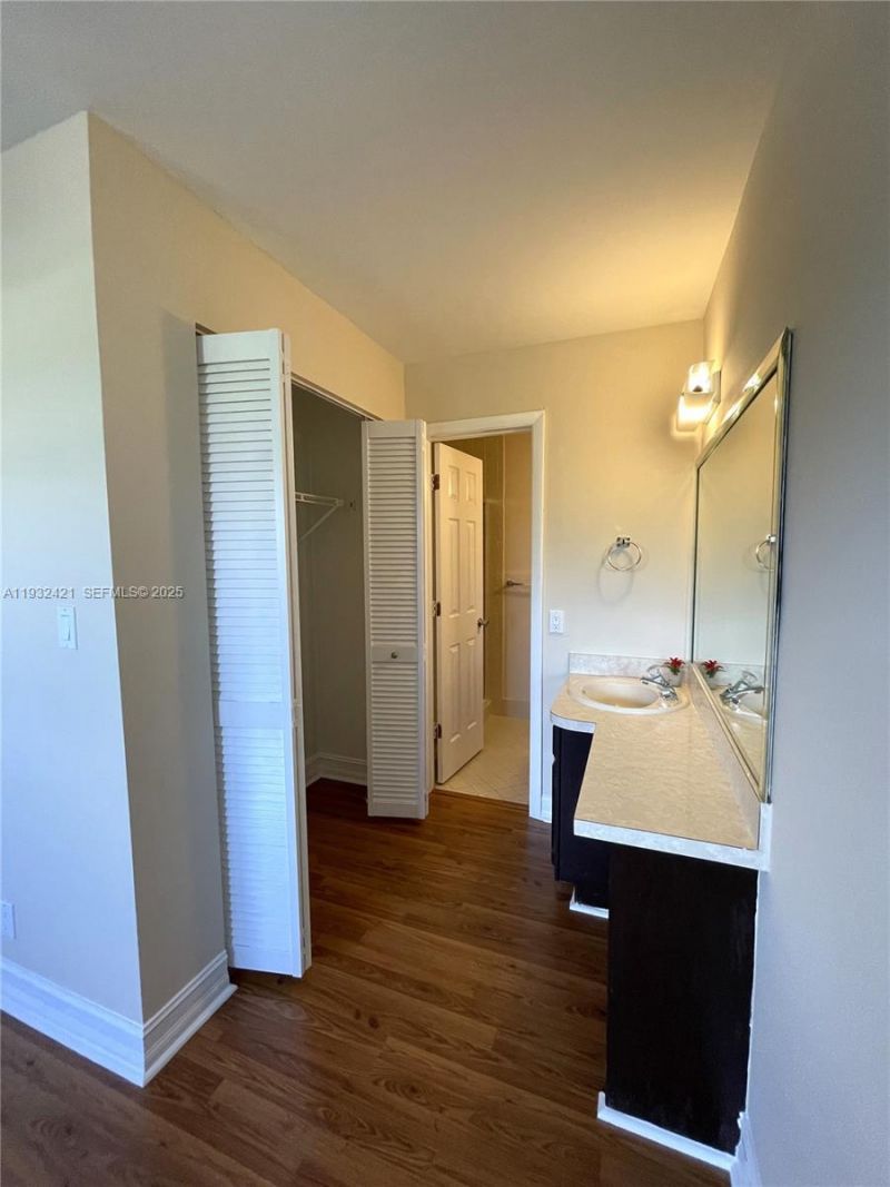 11453 NW 39th Ct, Unit 310-2, Coral Springs, FL 33065 Photo