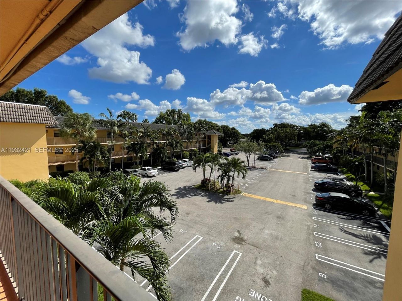 11453 NW 39th Ct, Unit 310-2, Coral Springs, FL 33065 Photo