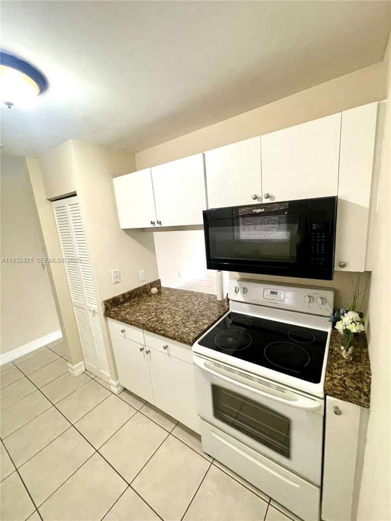 11453 NW 39th Ct, Unit 310-2, Coral Springs, FL 33065 Photo