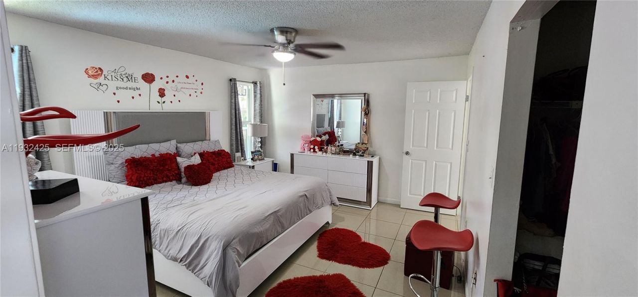 9829 SW 221st St, Unit 1, Cutler Bay, FL 33190 Photo