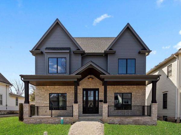 226 S Columbia Street, Naperville, IL 60540