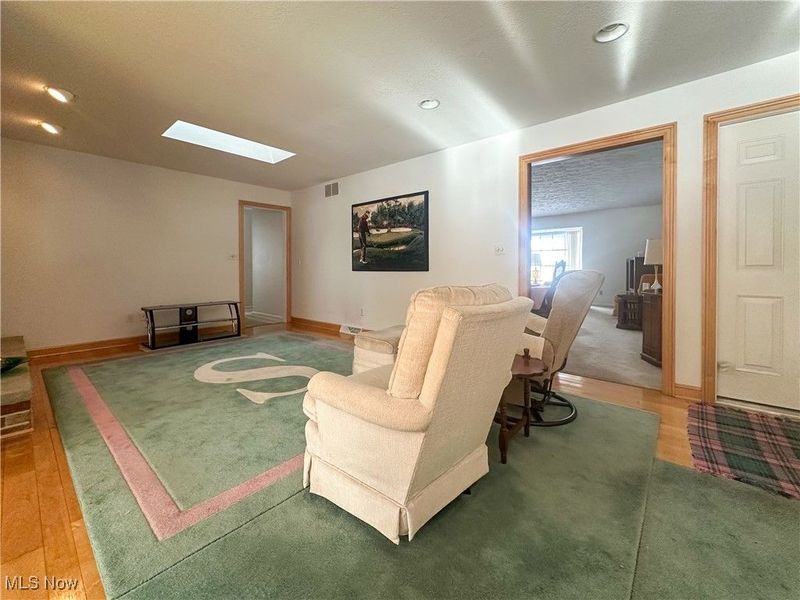 706 Shadowood Lane SE, Howland, OH 44484 Photo 12