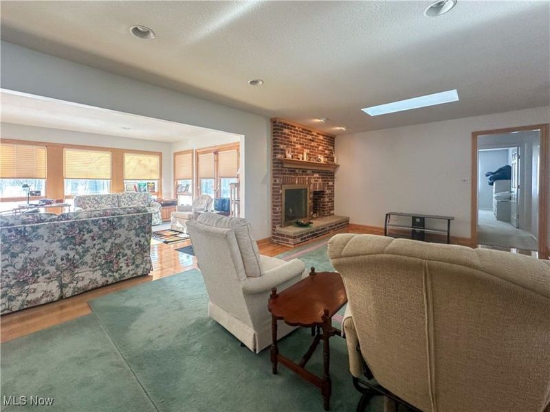 706 Shadowood Lane SE, Howland, OH 44484 Photo 14