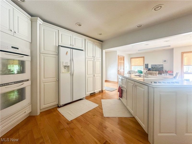 706 Shadowood Lane SE, Howland, OH 44484 Photo 17