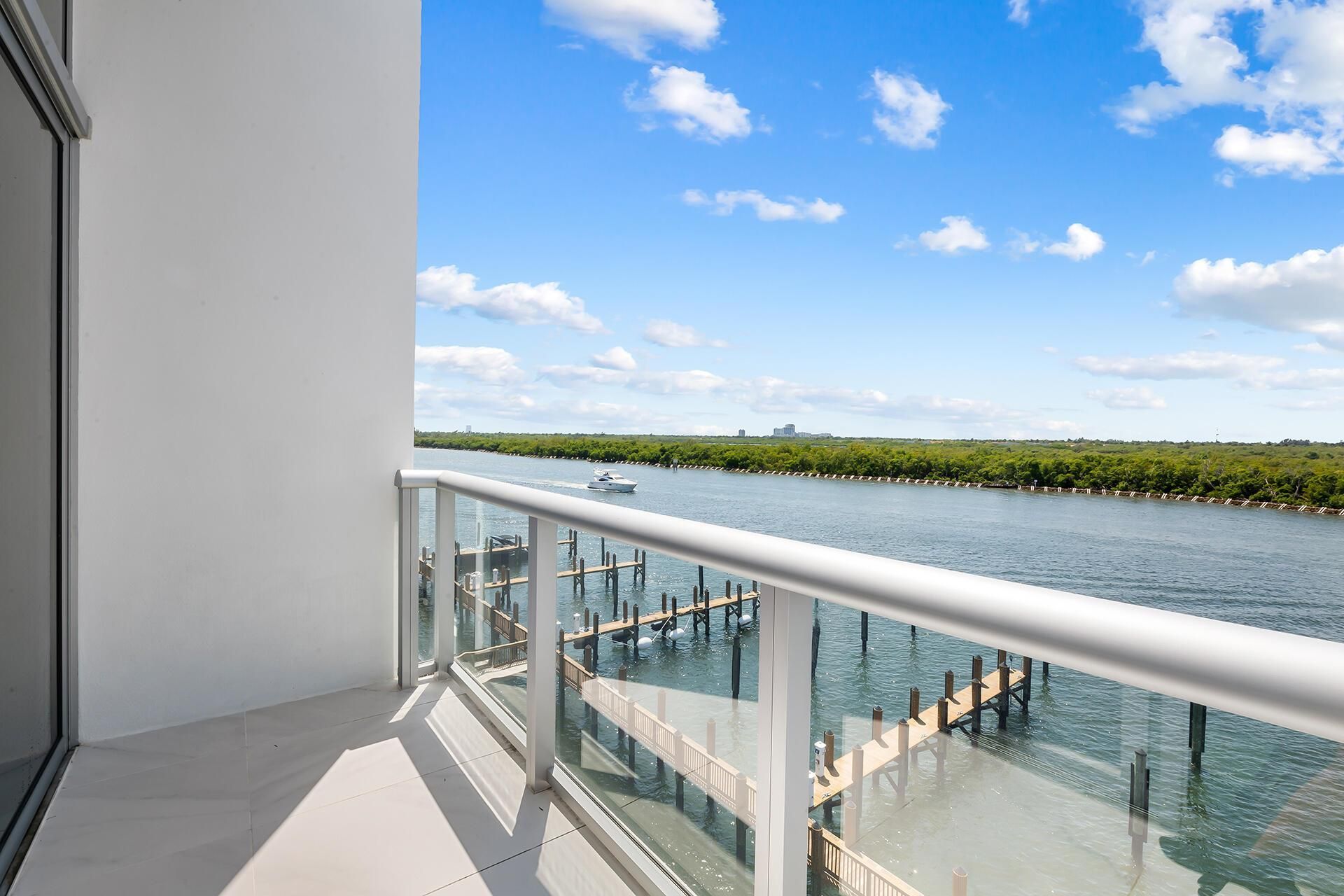 2880 N Ocean Drive, Hollywood, FL 33019 Photo