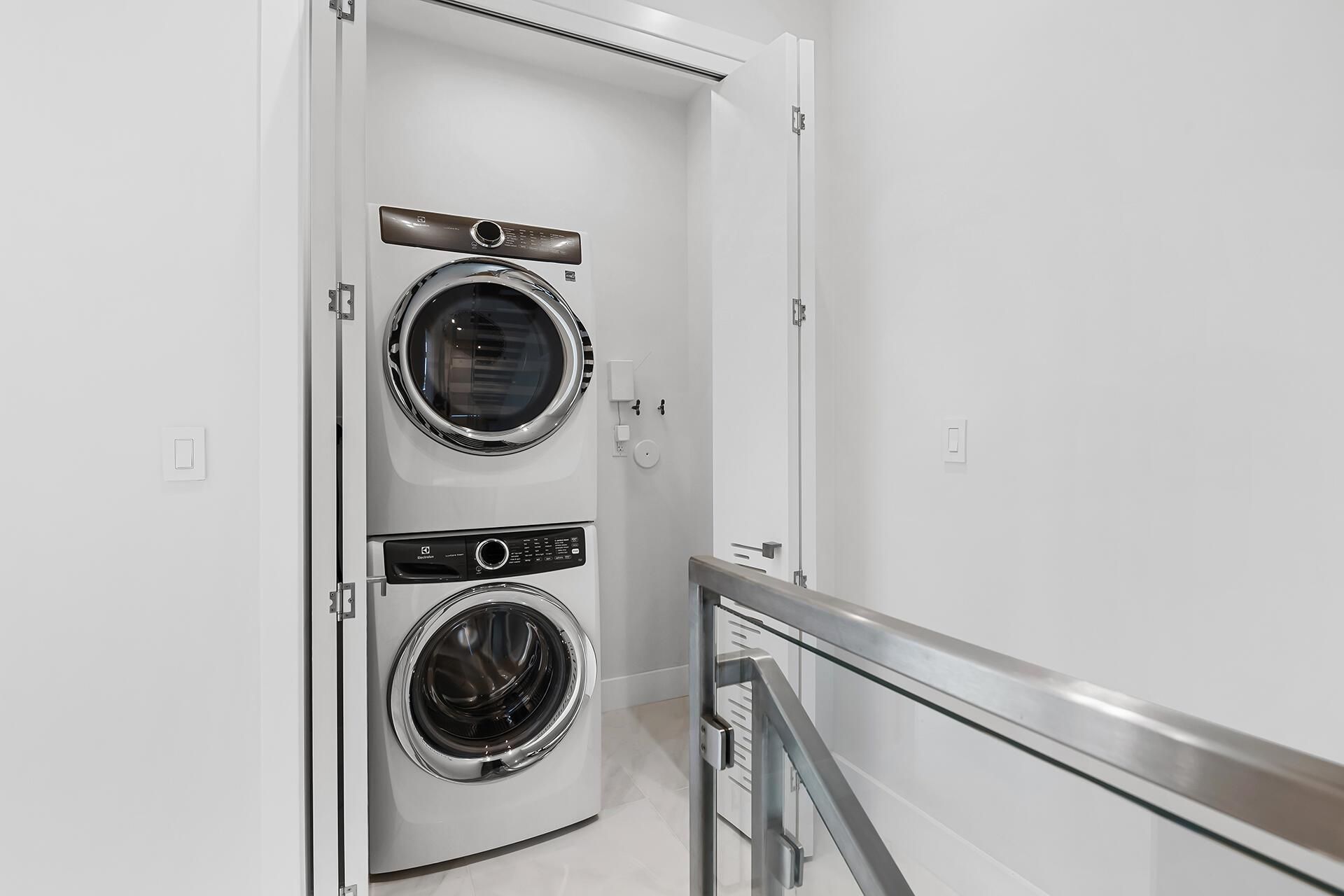 2880 N Ocean Drive, Hollywood, FL 33019 Photo