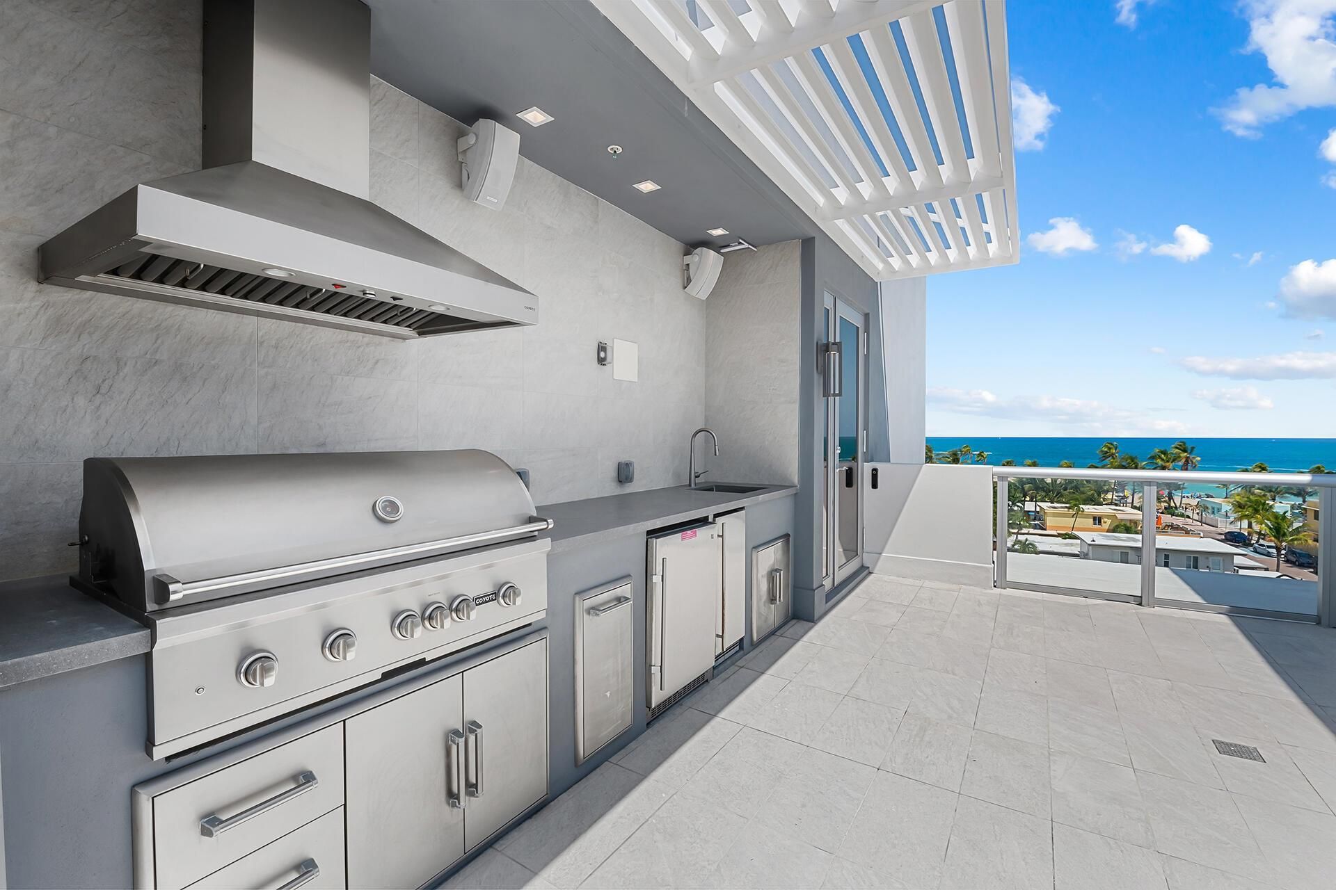 2880 N Ocean Drive, Hollywood, FL 33019 Photo