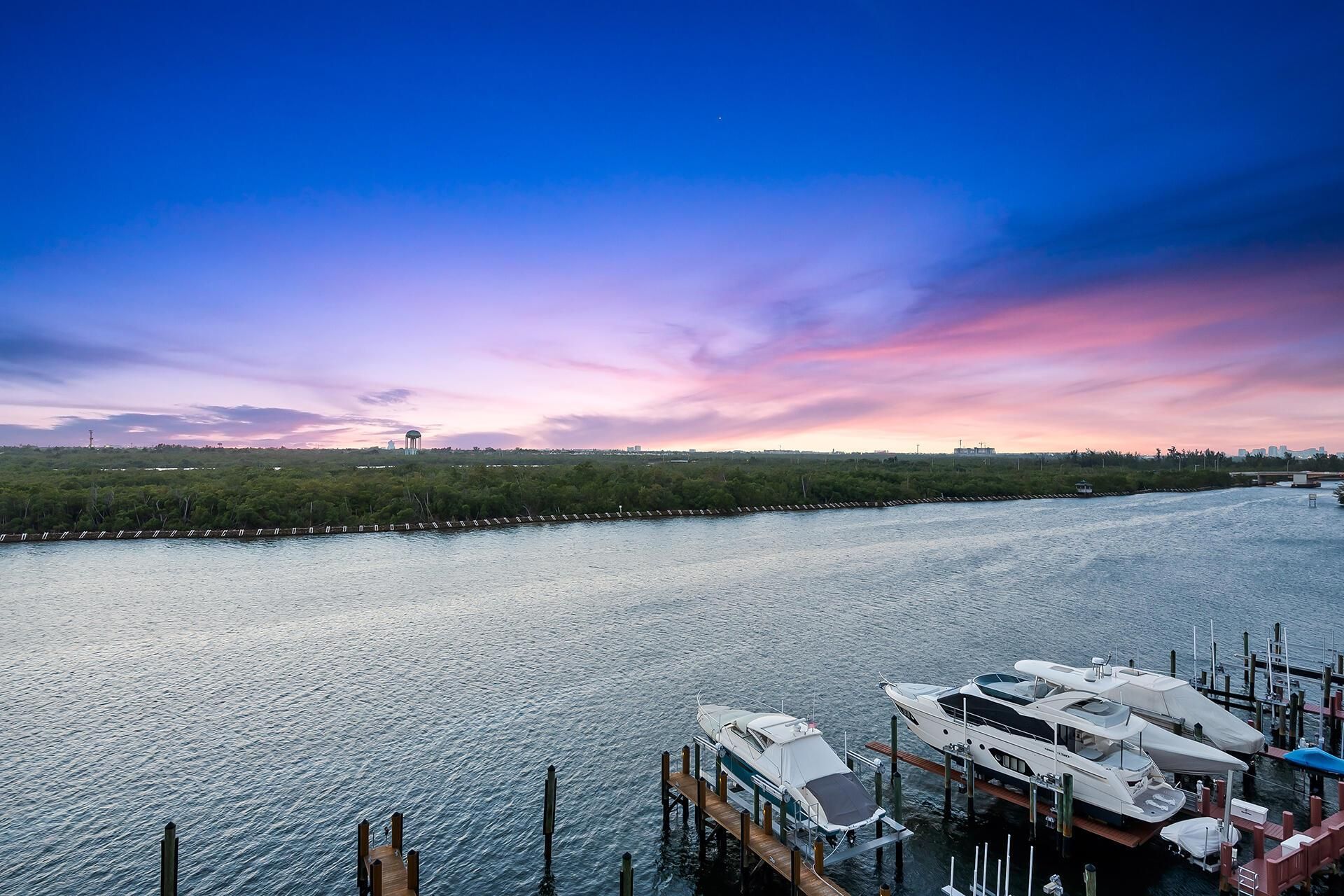 2880 N Ocean Drive, Hollywood, FL 33019 Photo