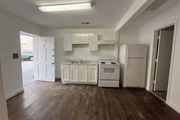 126 Alexander Street photo 4