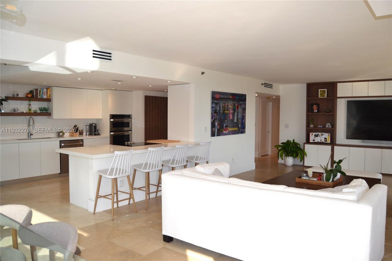 11113 Biscayne Blvd, Unit 351, Miami, FL 33181 Photo