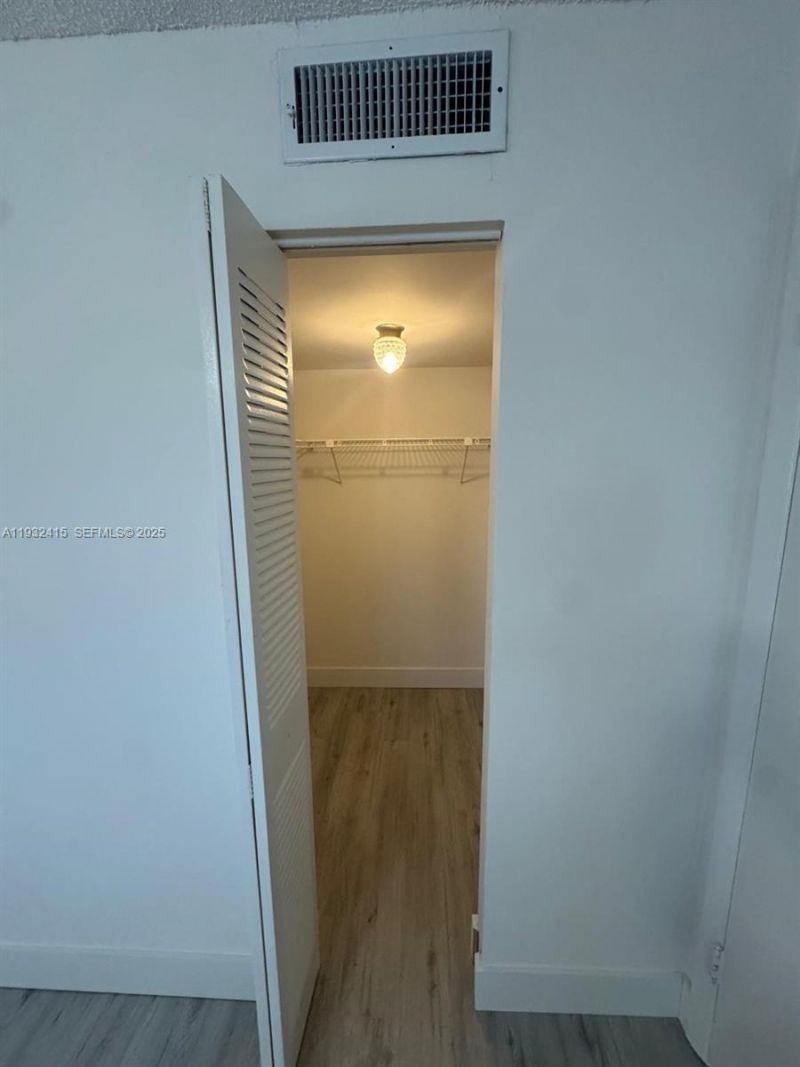 8051 S Colony Cir S, Unit 210, Tamarac, FL 33321 Photo