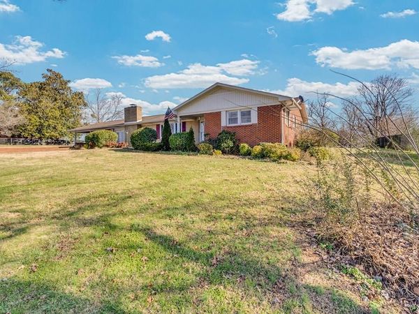 149 Central Circle, Sparta, TN 38583