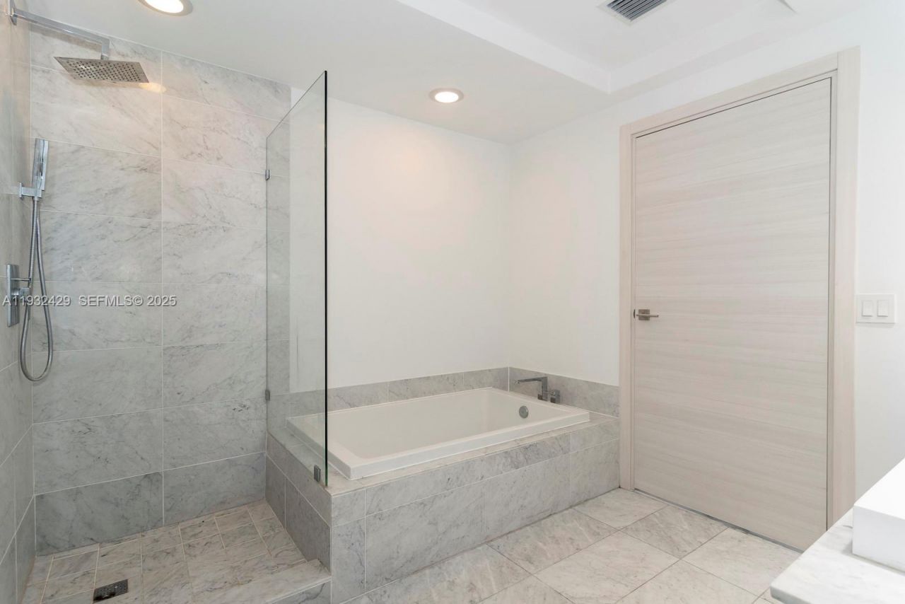 801 S Miami Ave, Unit 1409, Miami, FL 33130 Photo