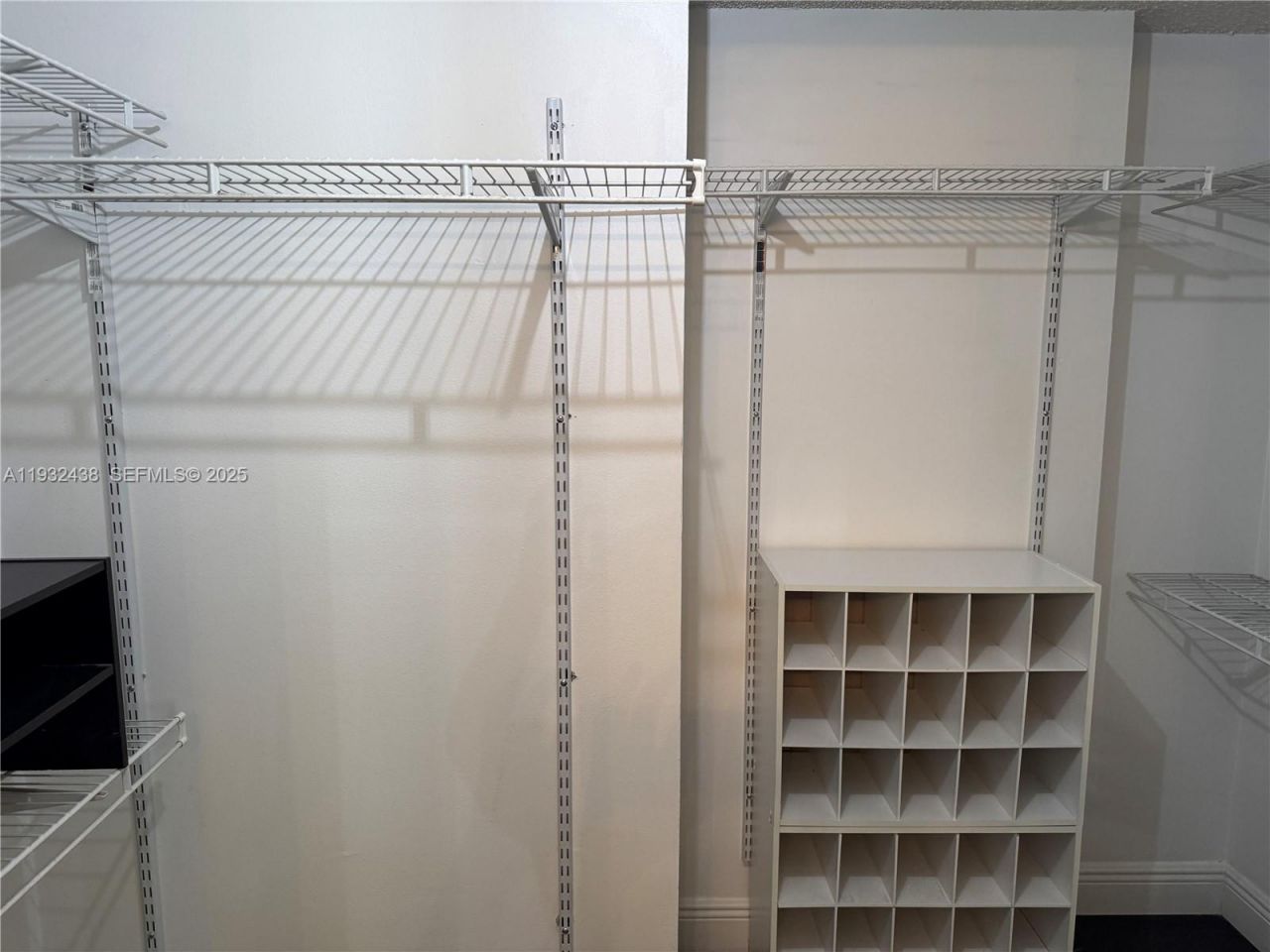 185 Lakeview Dr, Unit 101, Weston, FL 33326 Photo