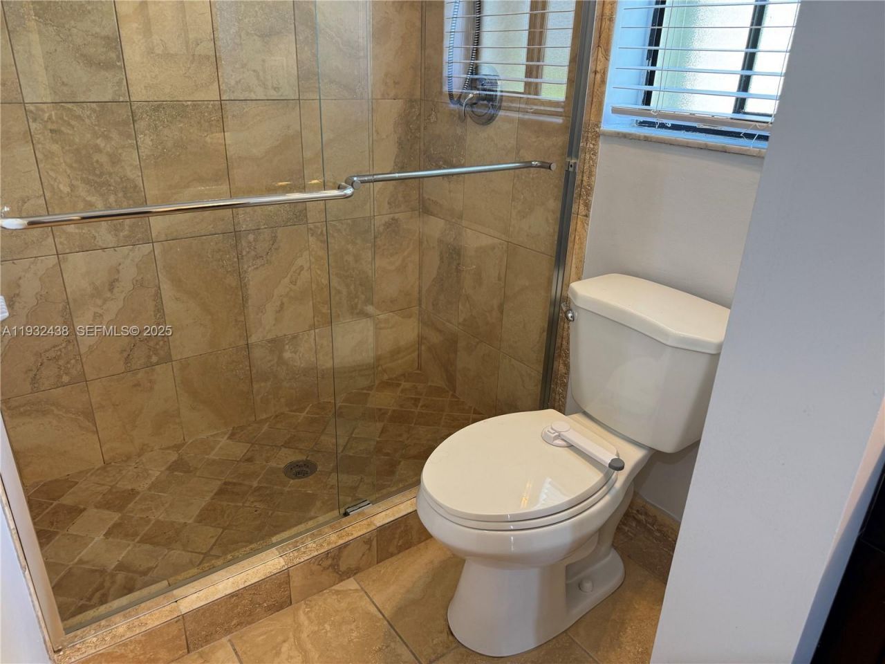 185 Lakeview Dr, Unit 101, Weston, FL 33326 Photo