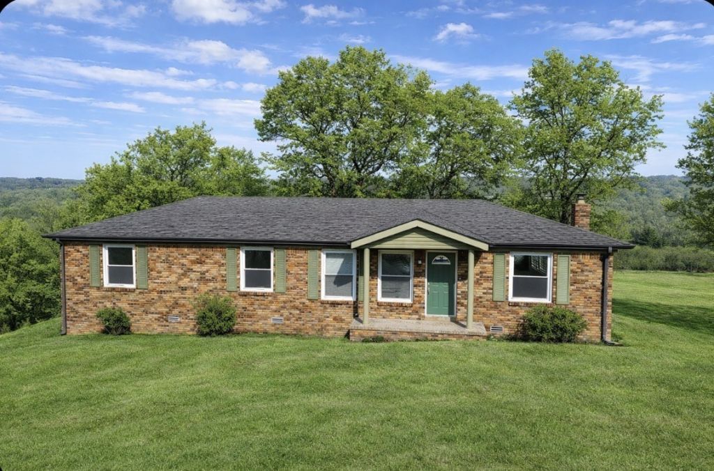 180 Fussell Hill Loop Erin, TN 37061